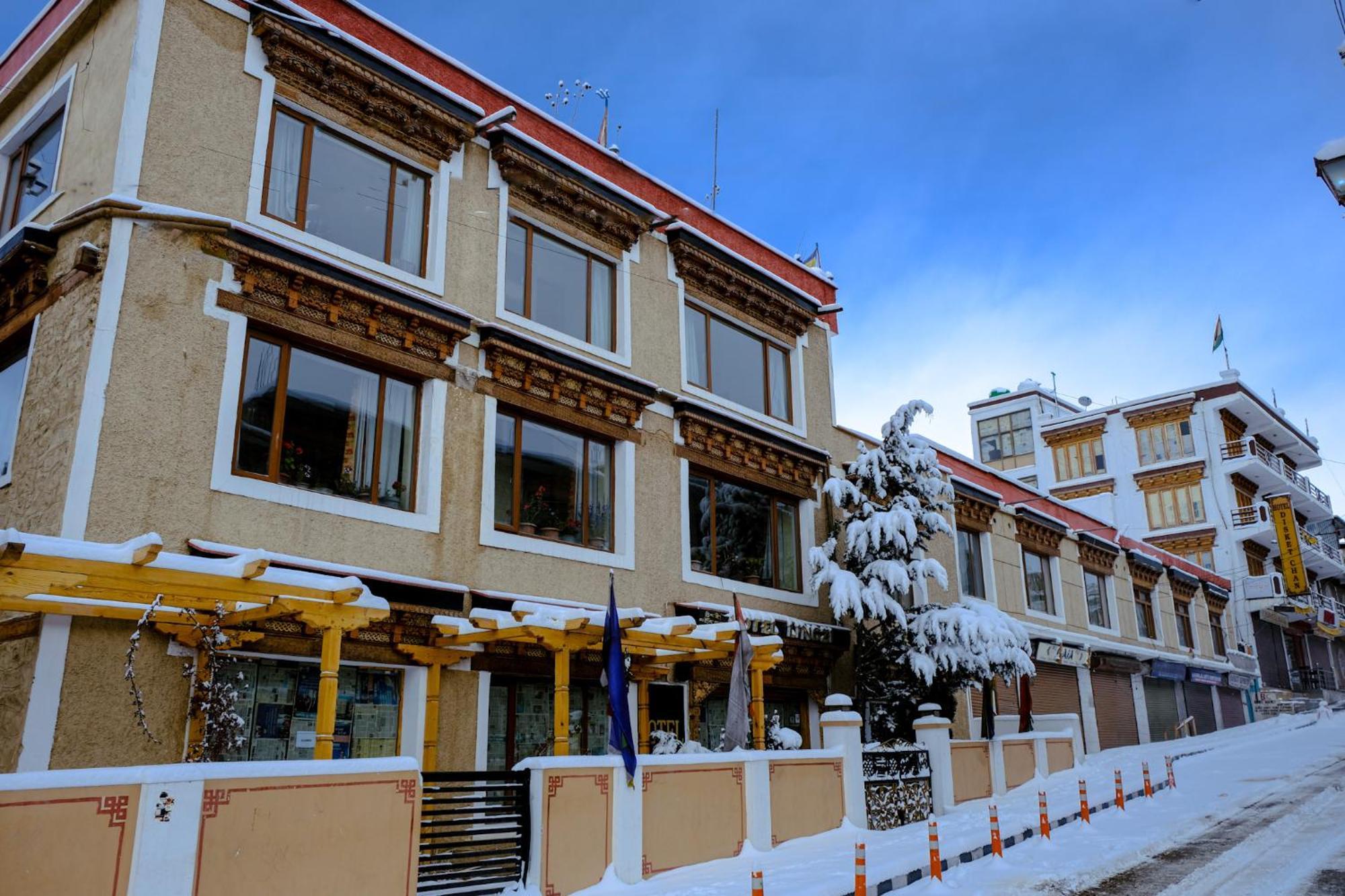 Hotel Lingzi Leh Exterior photo