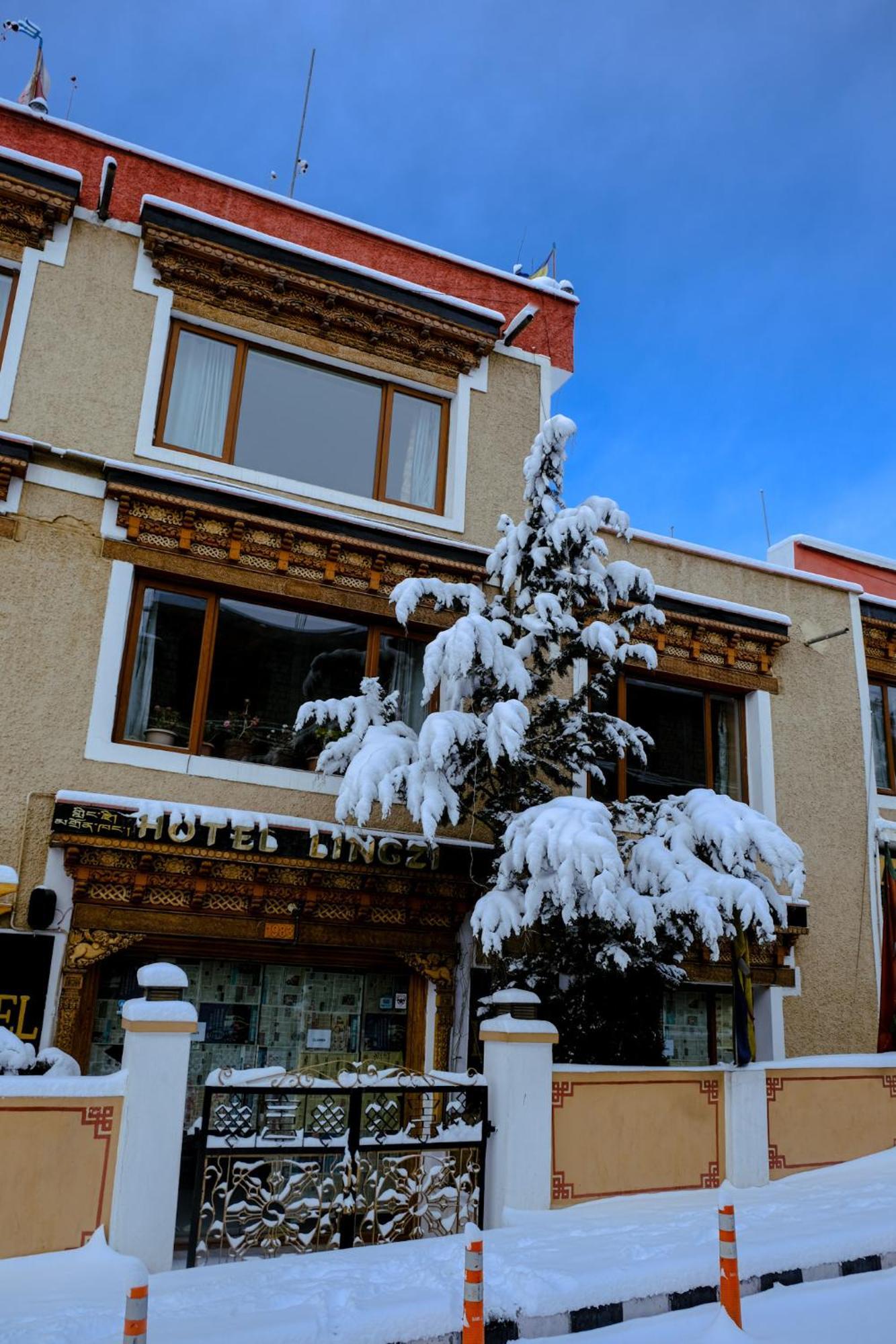 Hotel Lingzi Leh Exterior photo